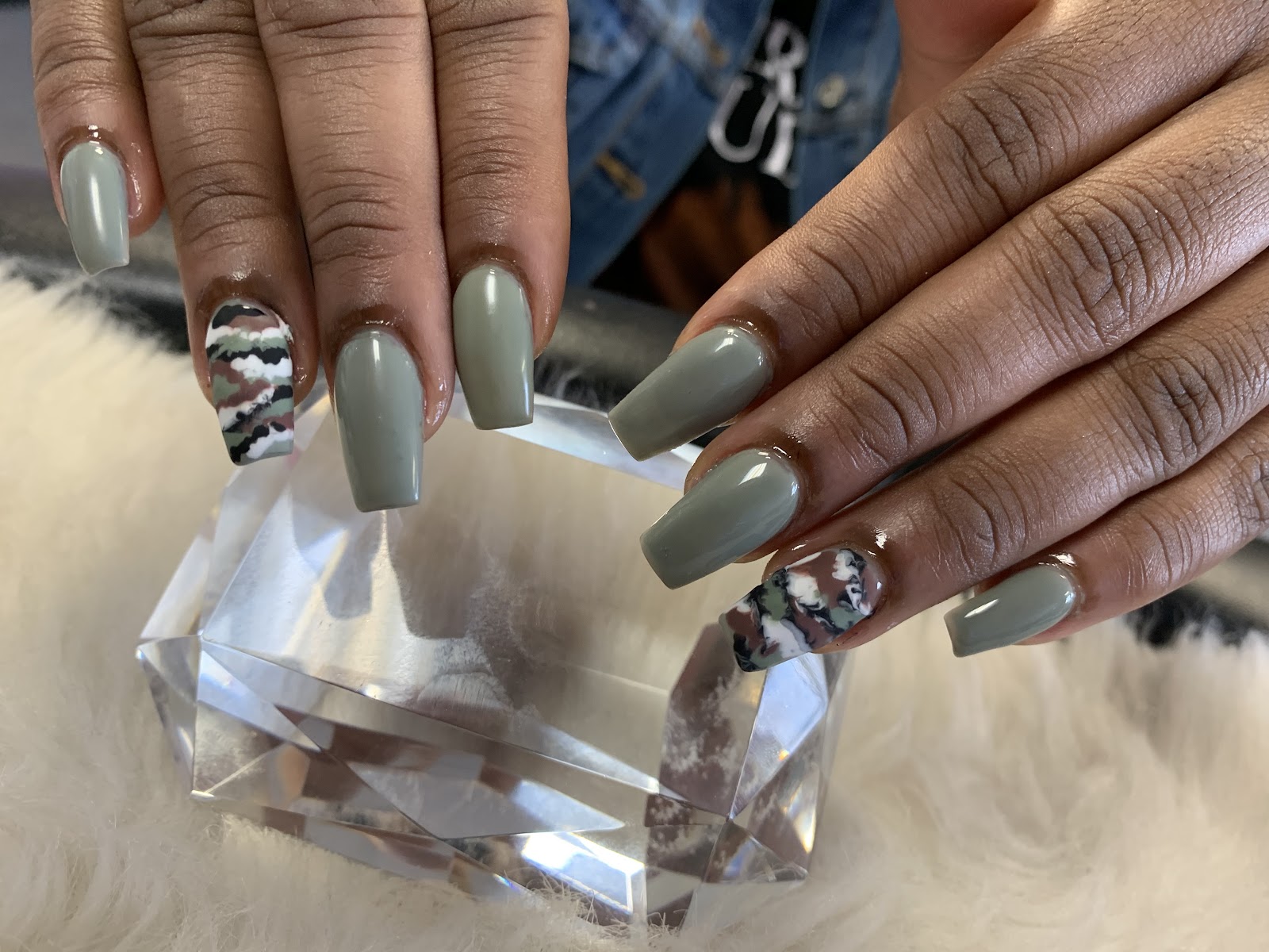 Polish Me Pretty nail photo 1